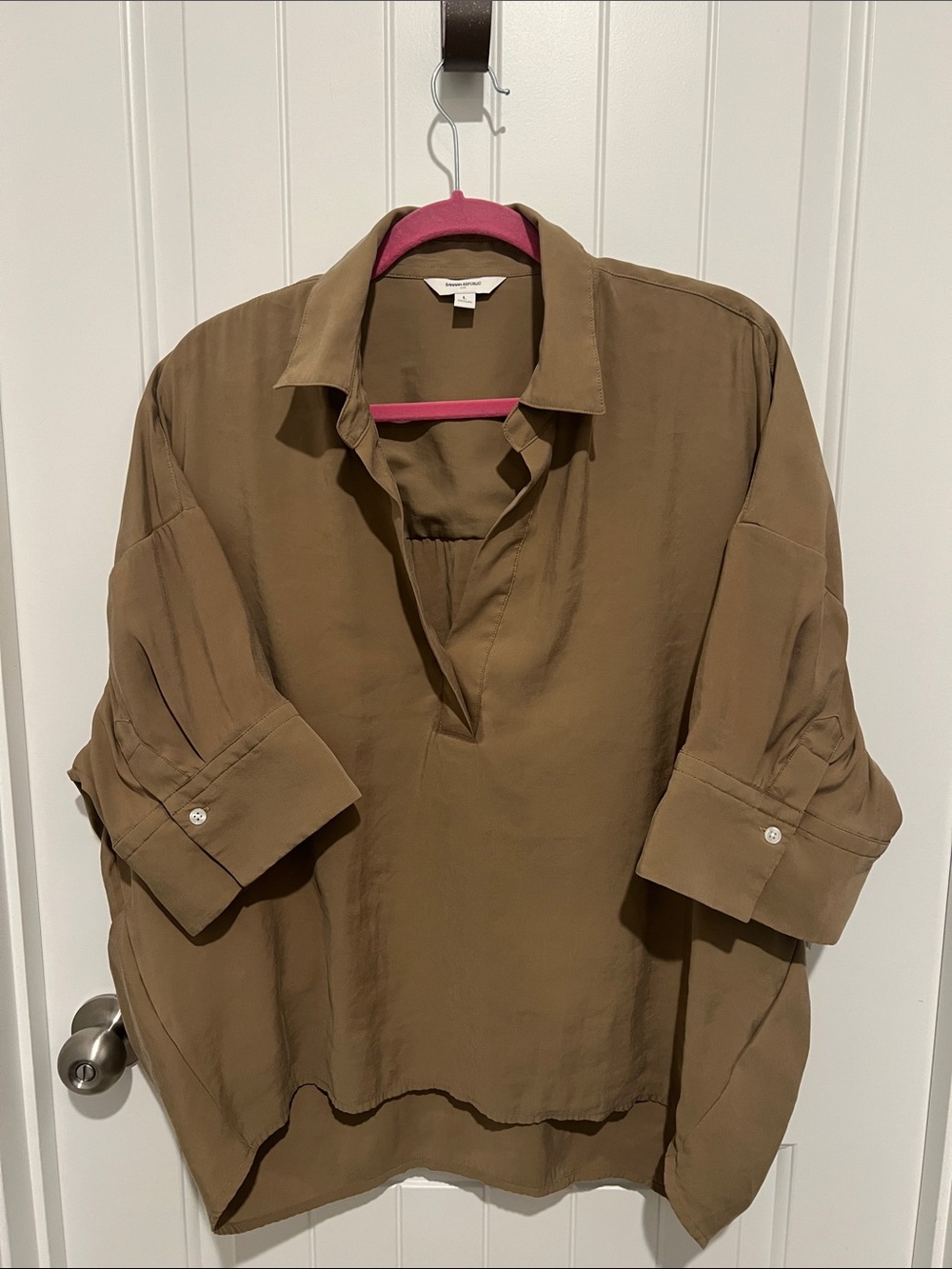Banana Republic Black Oversized Women's Collared Blouse ( 241 bundle -tan one)! - Picture 13 of 15